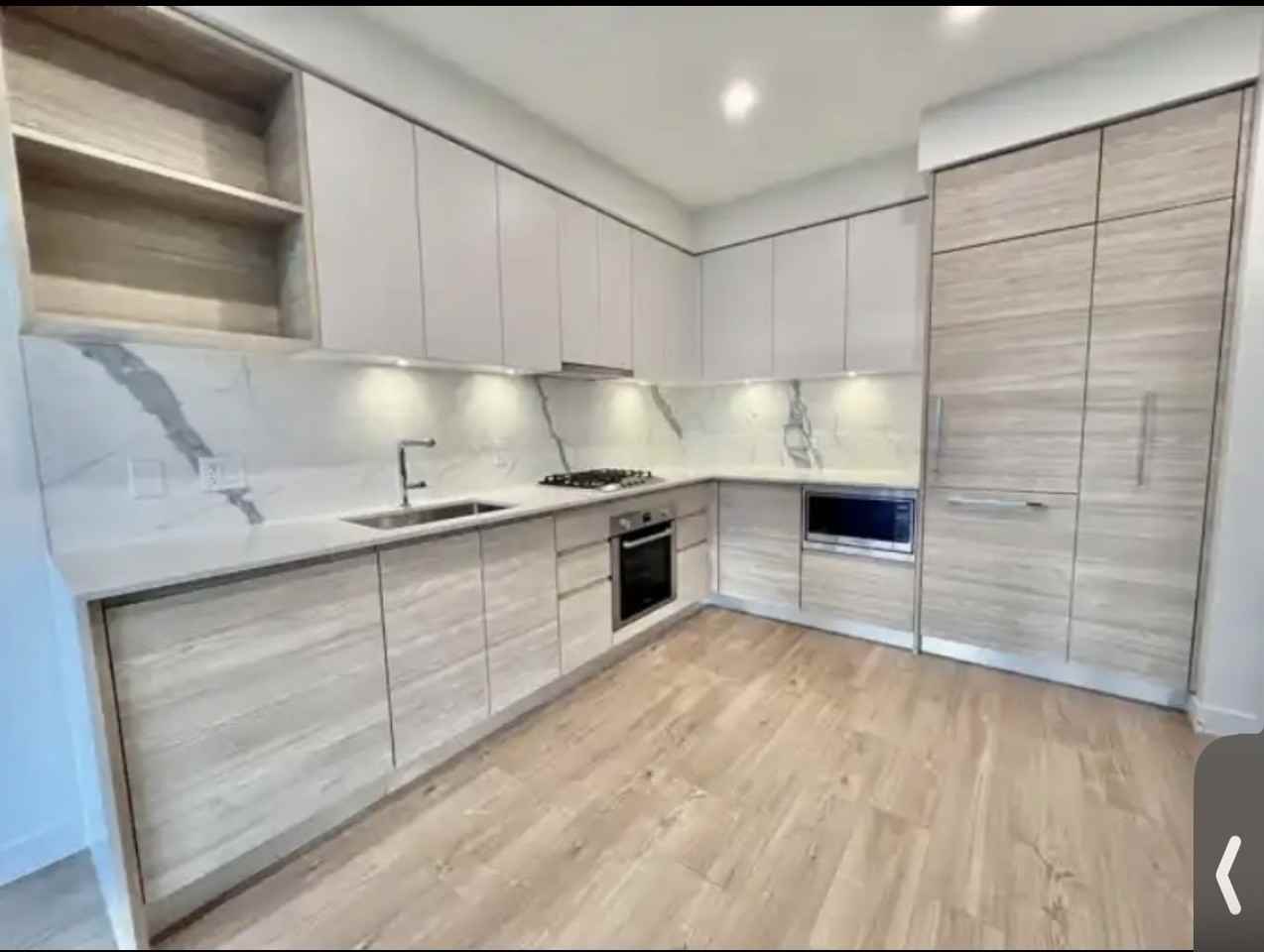 585 Austin Avenue #9xx - Photo 2 of 9