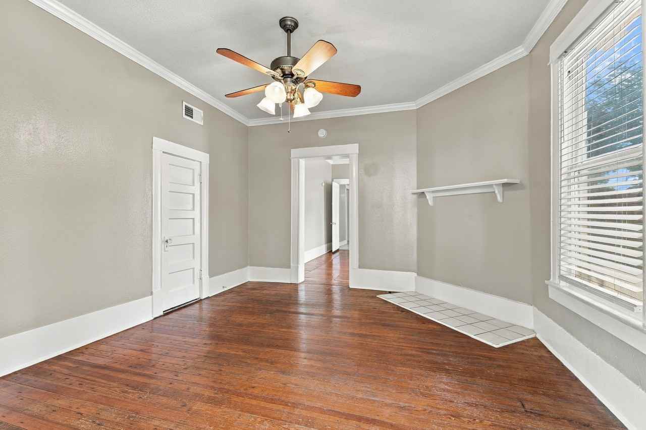 4820 Worth St #A - Photo 2 of 21
