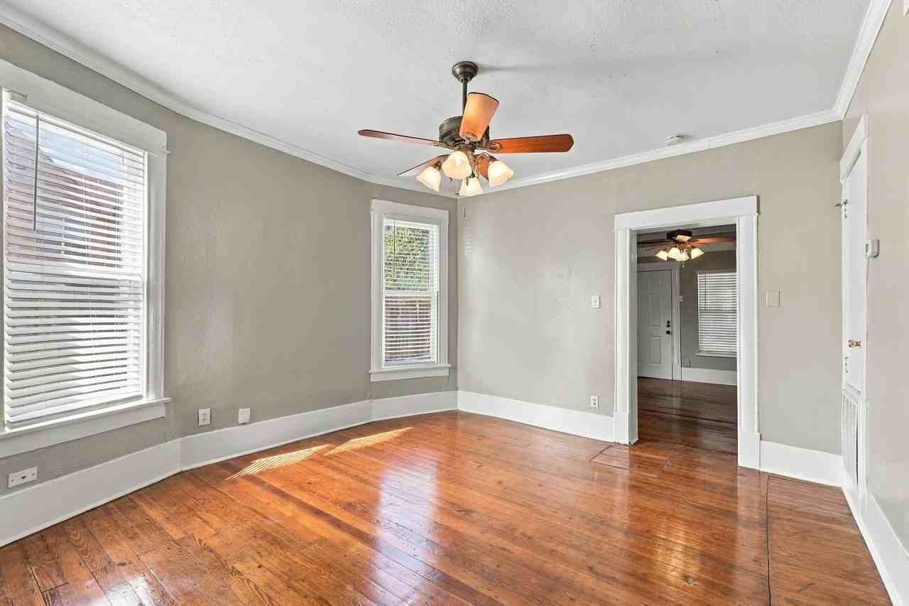4820 Worth St #A - Photo 5 of 21