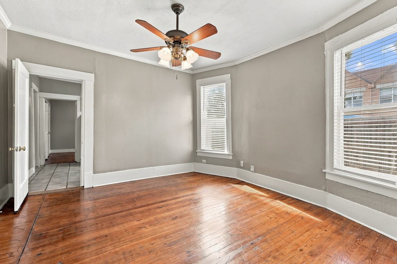 4820 Worth St #A - Photo 6 of 21
