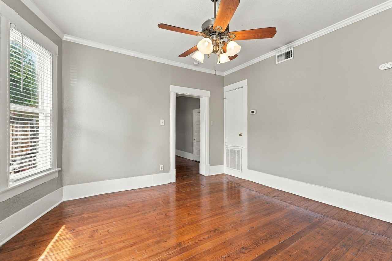 4820 Worth St #A - Photo 7 of 21