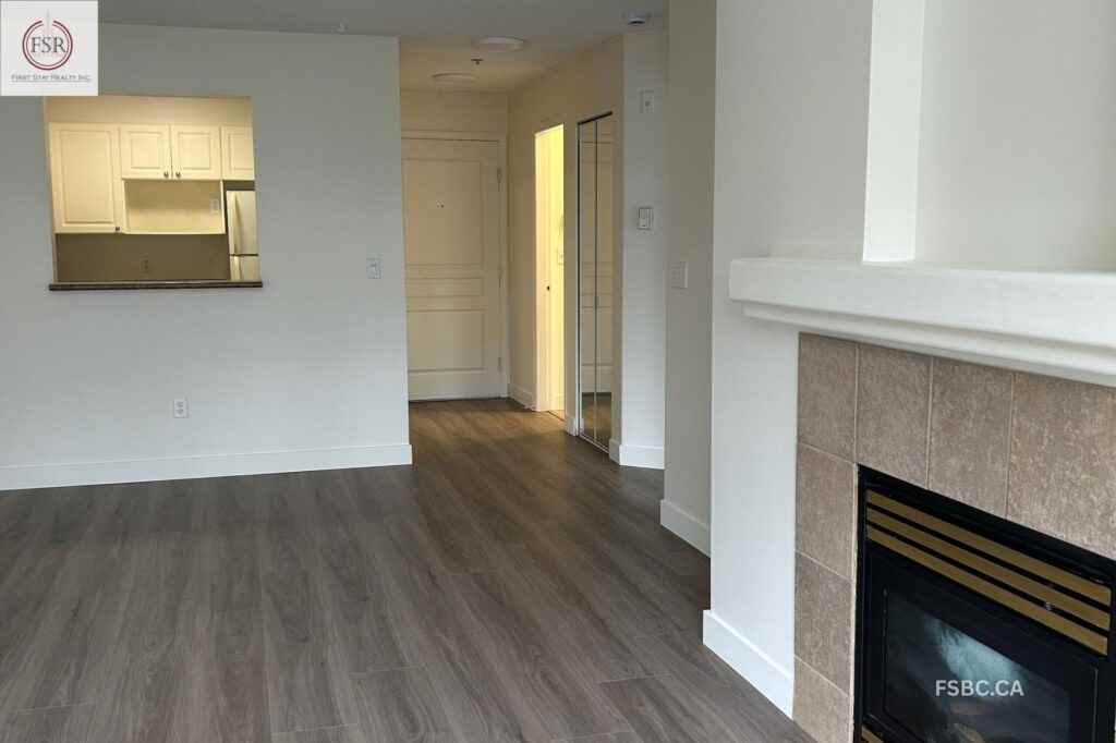9979 140 Street #011 - Photo 2 of 7
