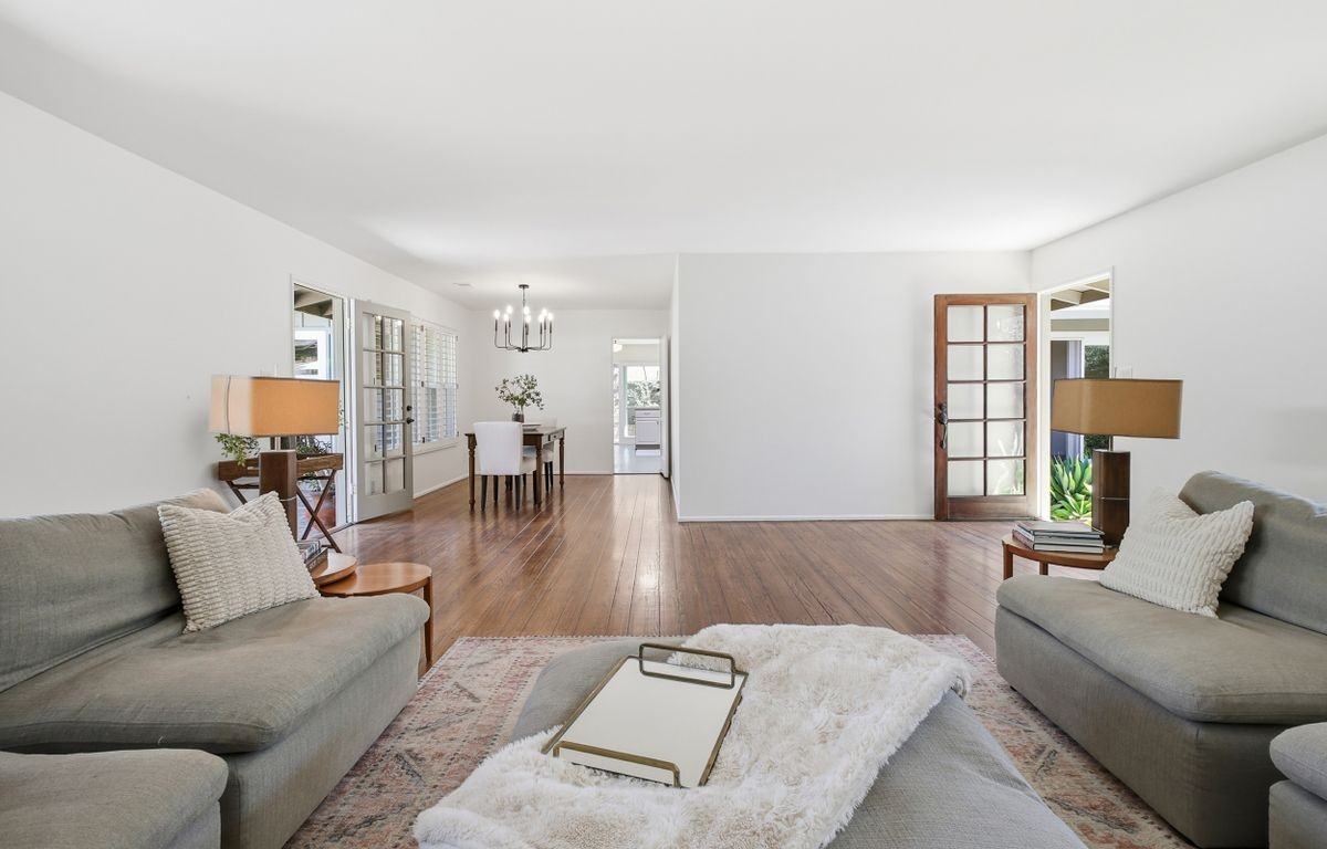 1310 Mcandrew Rd - Photo 4 of 26
