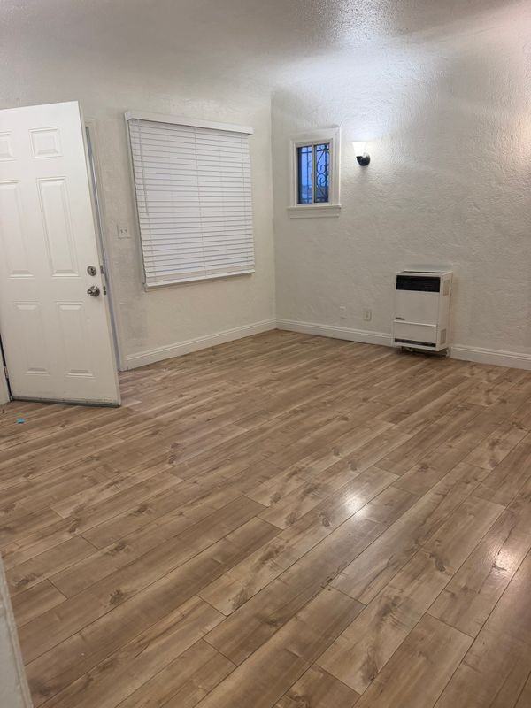 1500 W 60th St - Photo 2 of 8
