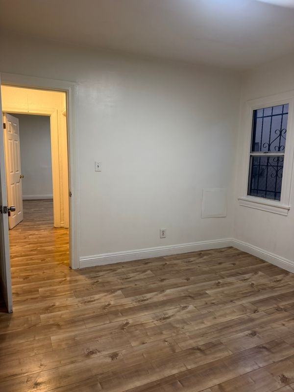 1500 W 60th St - Photo 5 of 8