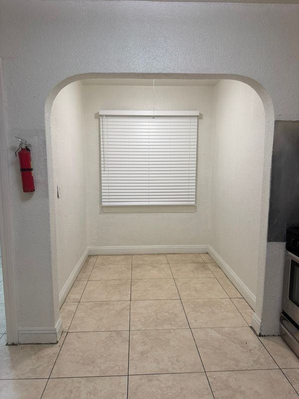 1500 W 60th St - Photo 7 of 8