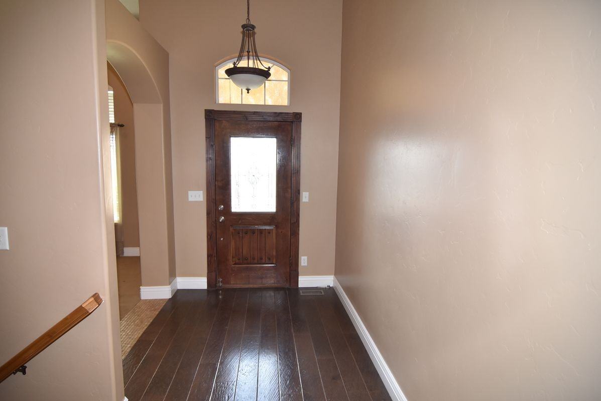1569 S 740 W - Photo 2 of 27