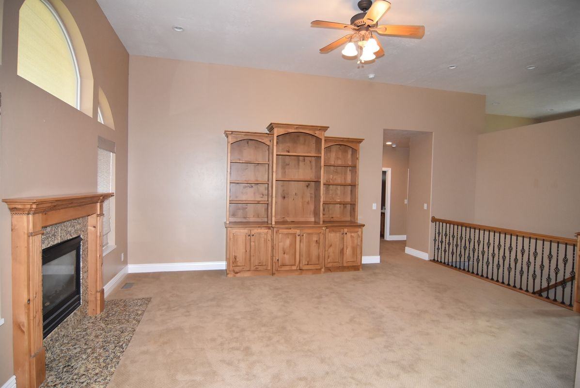 1569 S 740 W - Photo 6 of 27