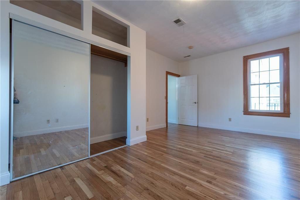 33 Marlborough Ave ##2 - Photo 4 of 24