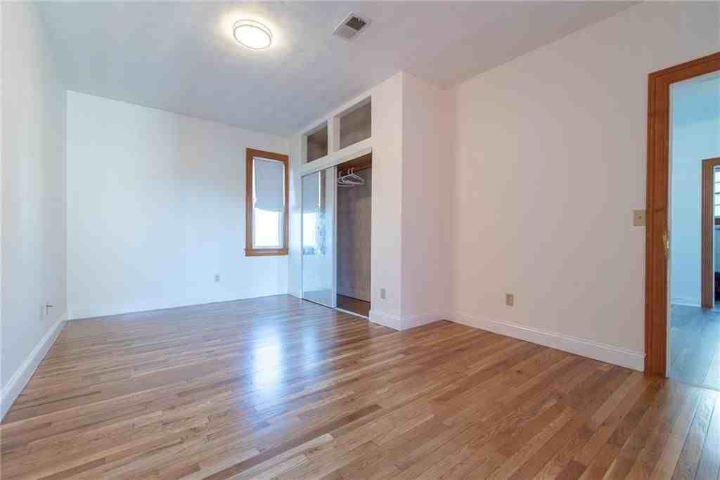 33 Marlborough Ave ##2 - Photo 5 of 24