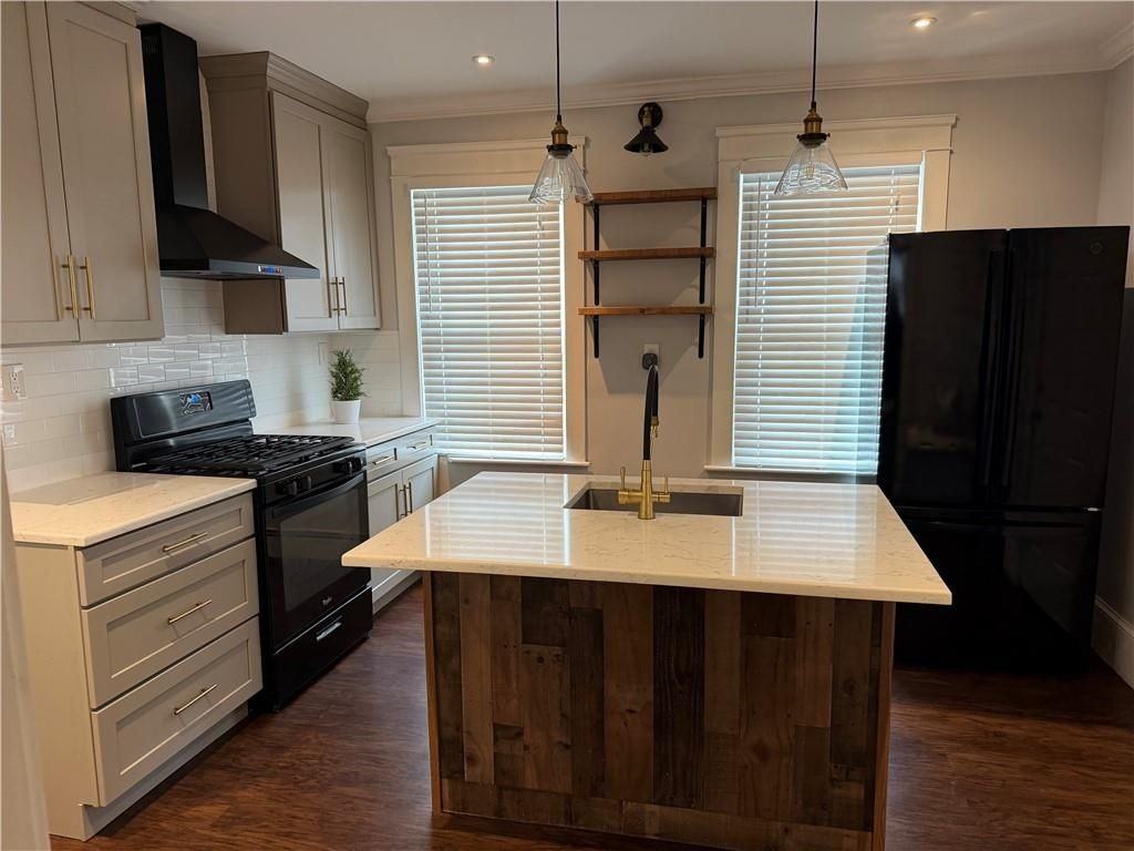 1173 Chalkstone Ave - Photo 4 of 14