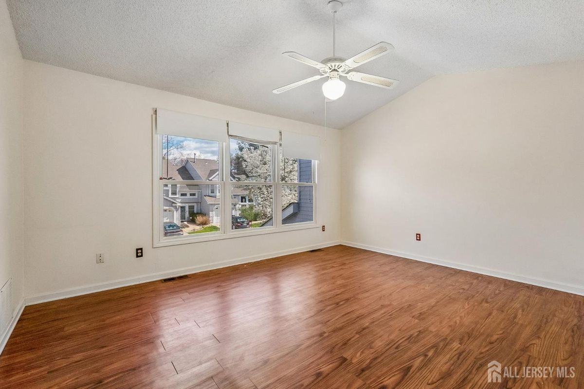 118 Magee Ct - Photo 7 of 19