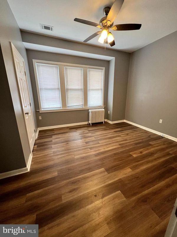 1811 N 54th St - Photo 6 of 11