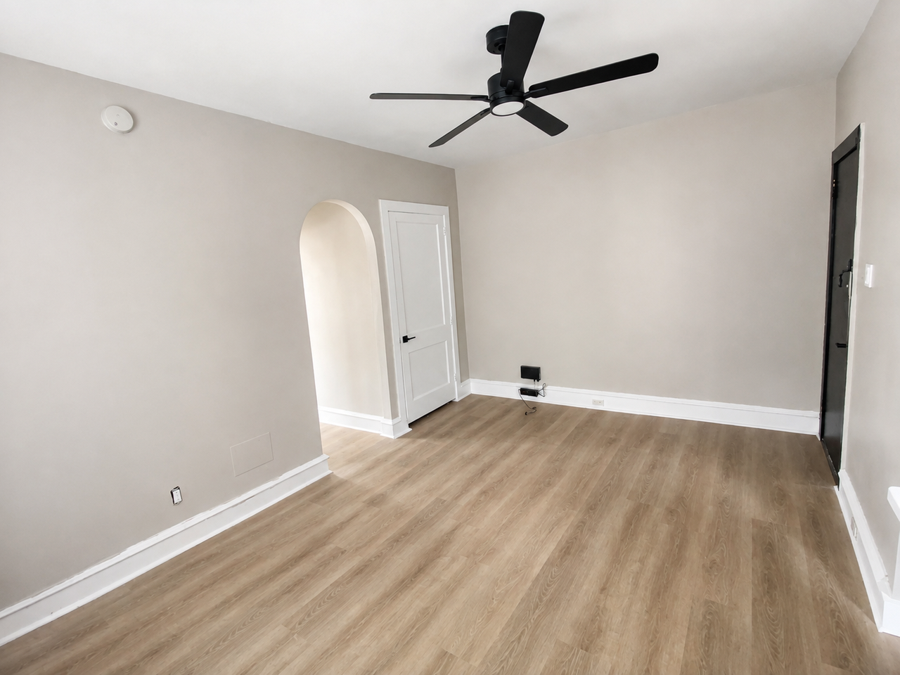 511 Gilham St #A3 - Photo 2 of 8
