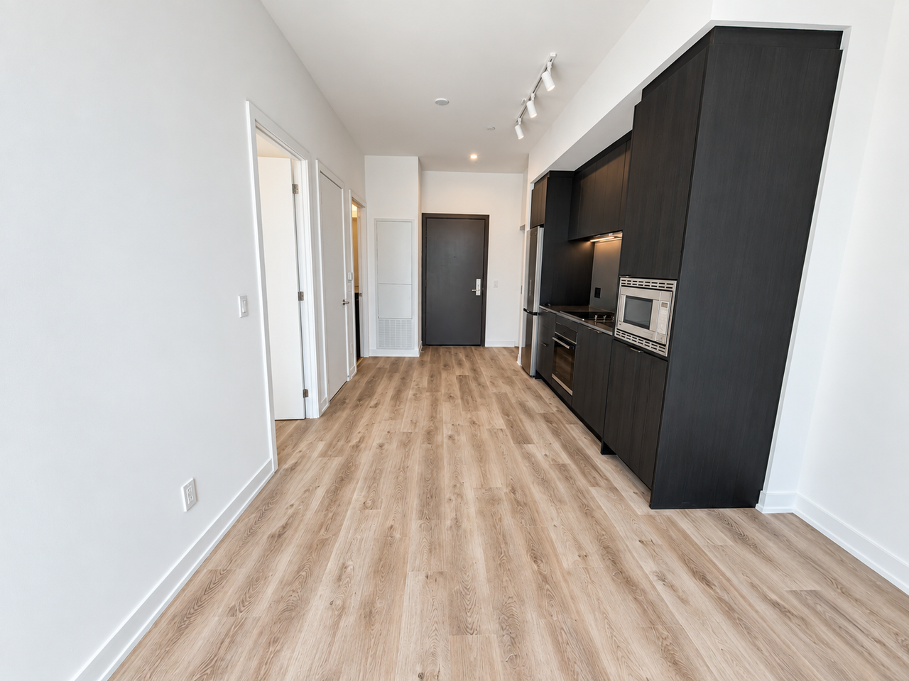 91 John St N #803 - Photo 7 of 21