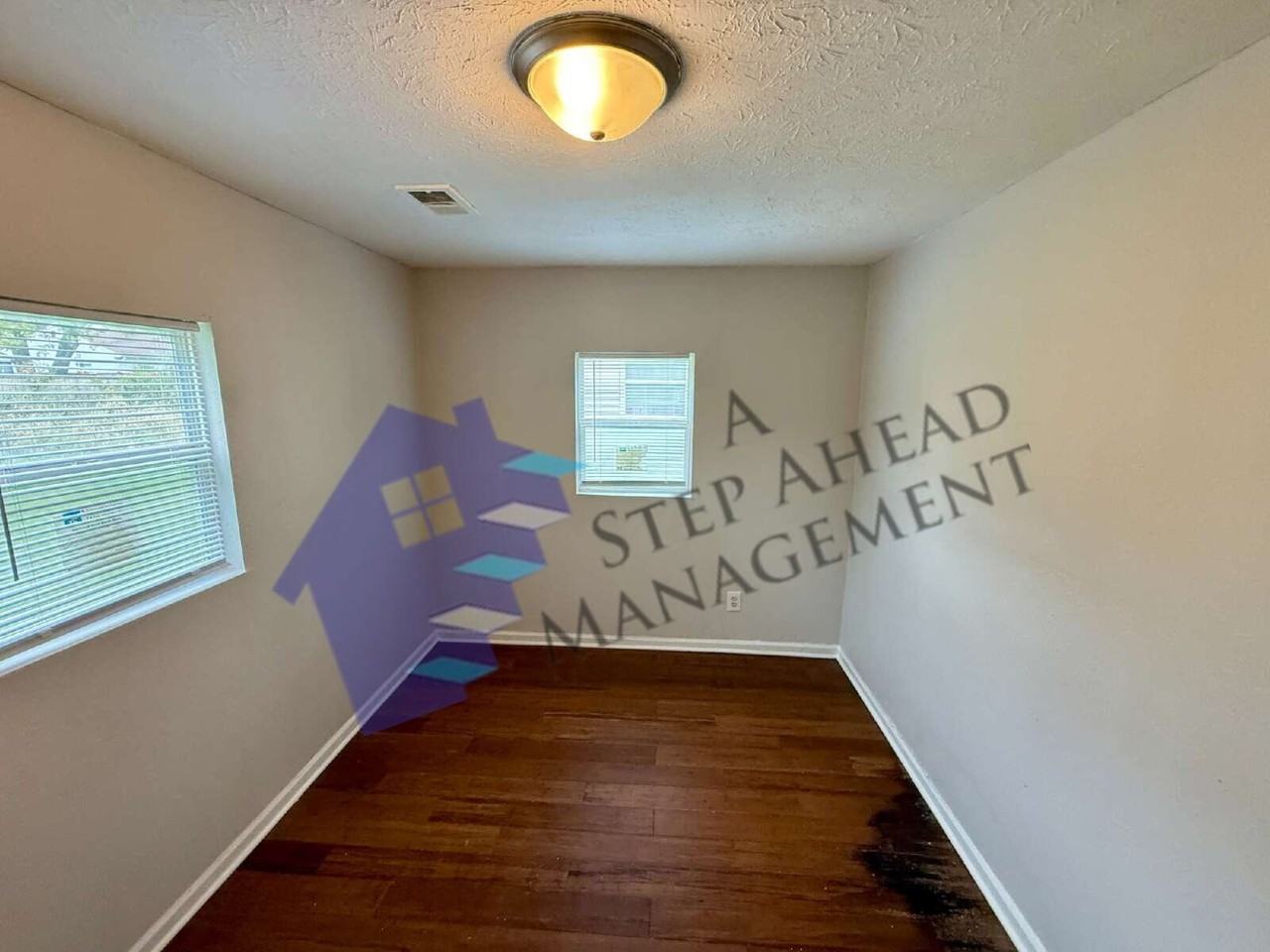 6138 Nimitz Dr - Photo 5 of 16