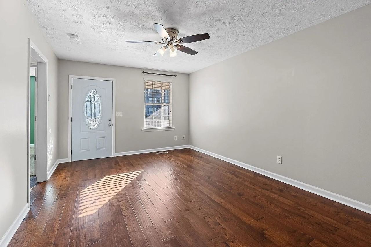 809 N Dupont Ave - Photo 7 of 22
