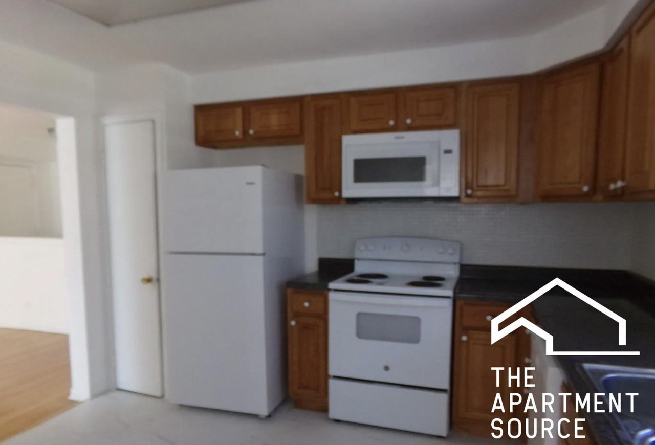 8644 Skokie Blvd #405 - Photo 2 of 12