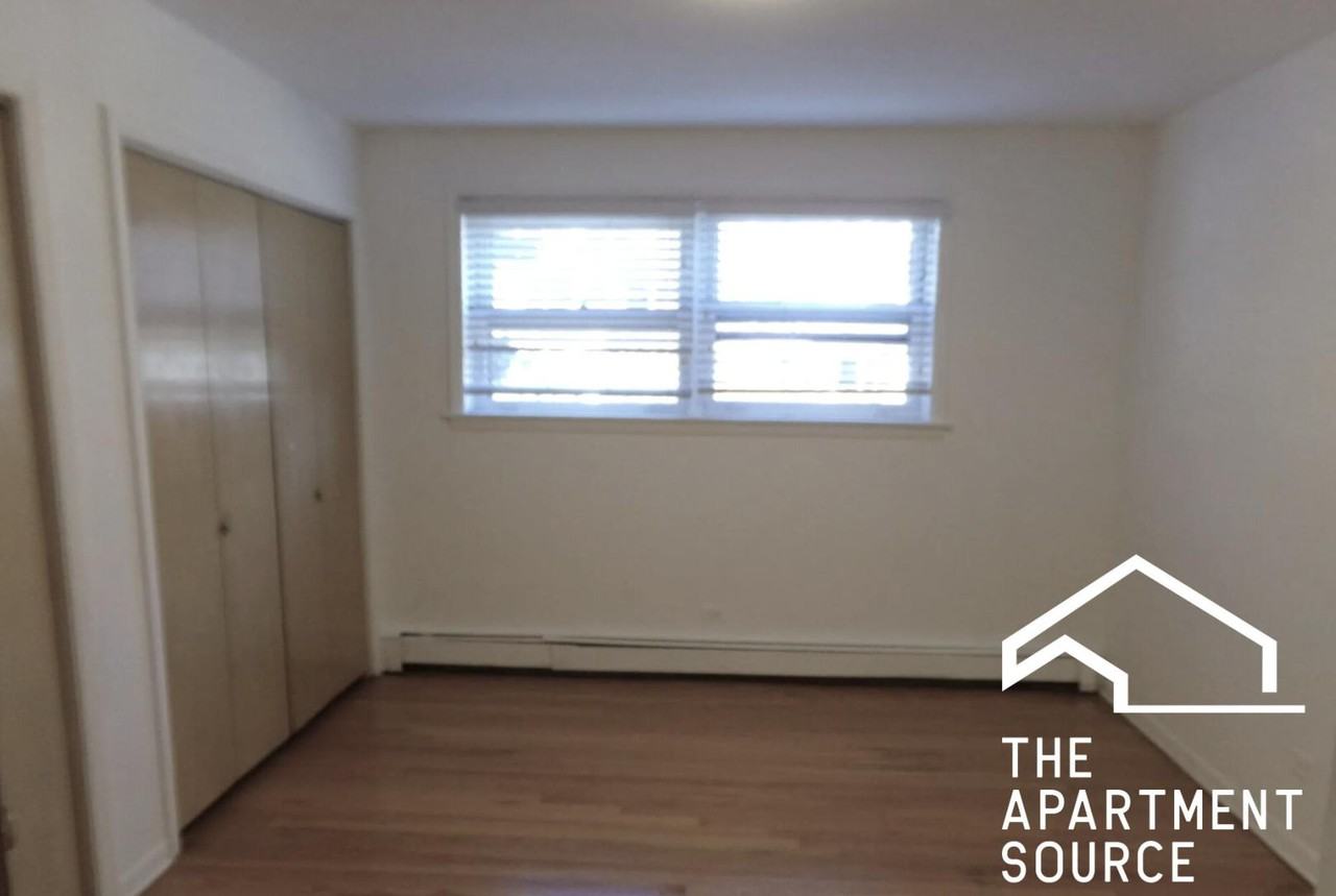 8644 Skokie Blvd #405 - Photo 7 of 12
