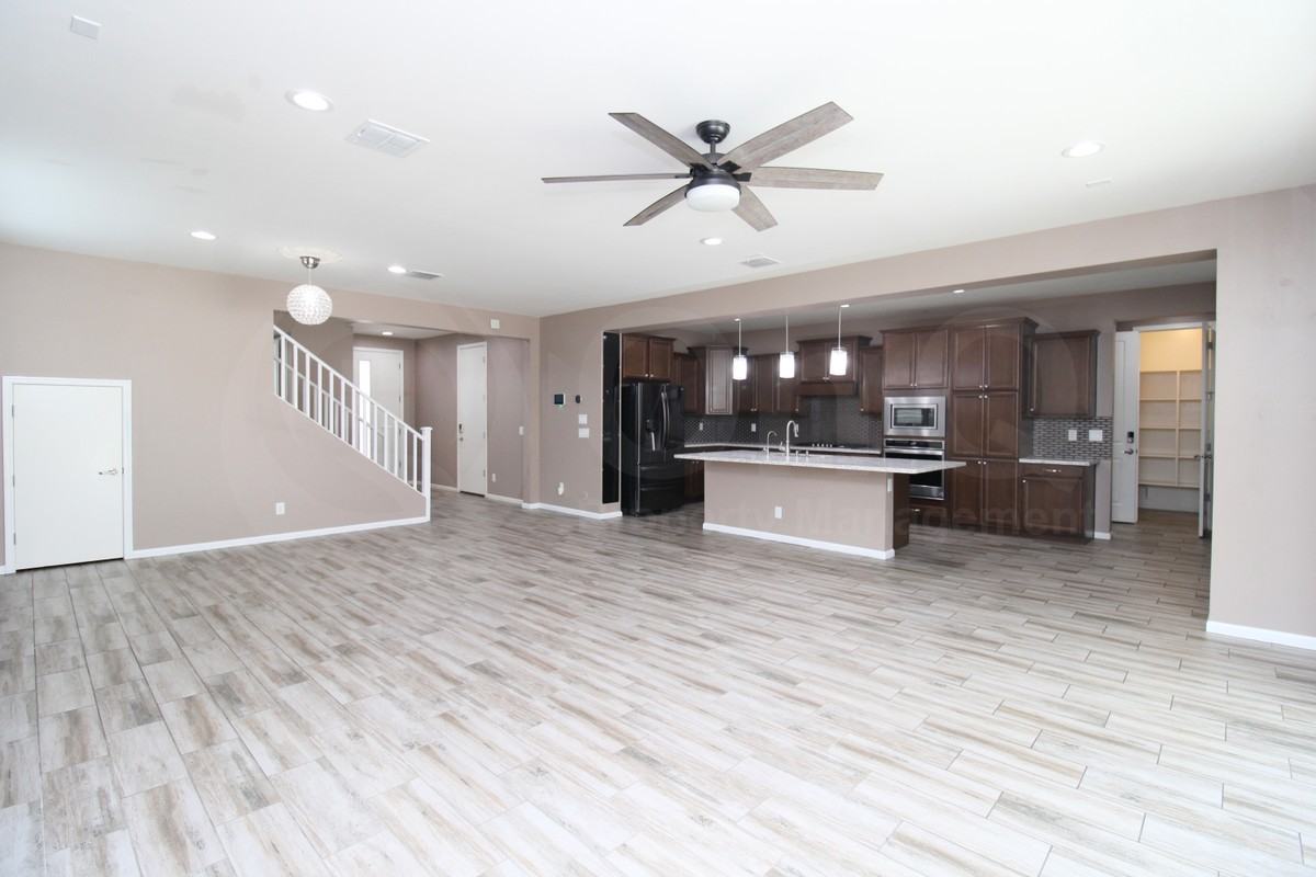 3080 S Jasmine Dr - Photo 4 of 41