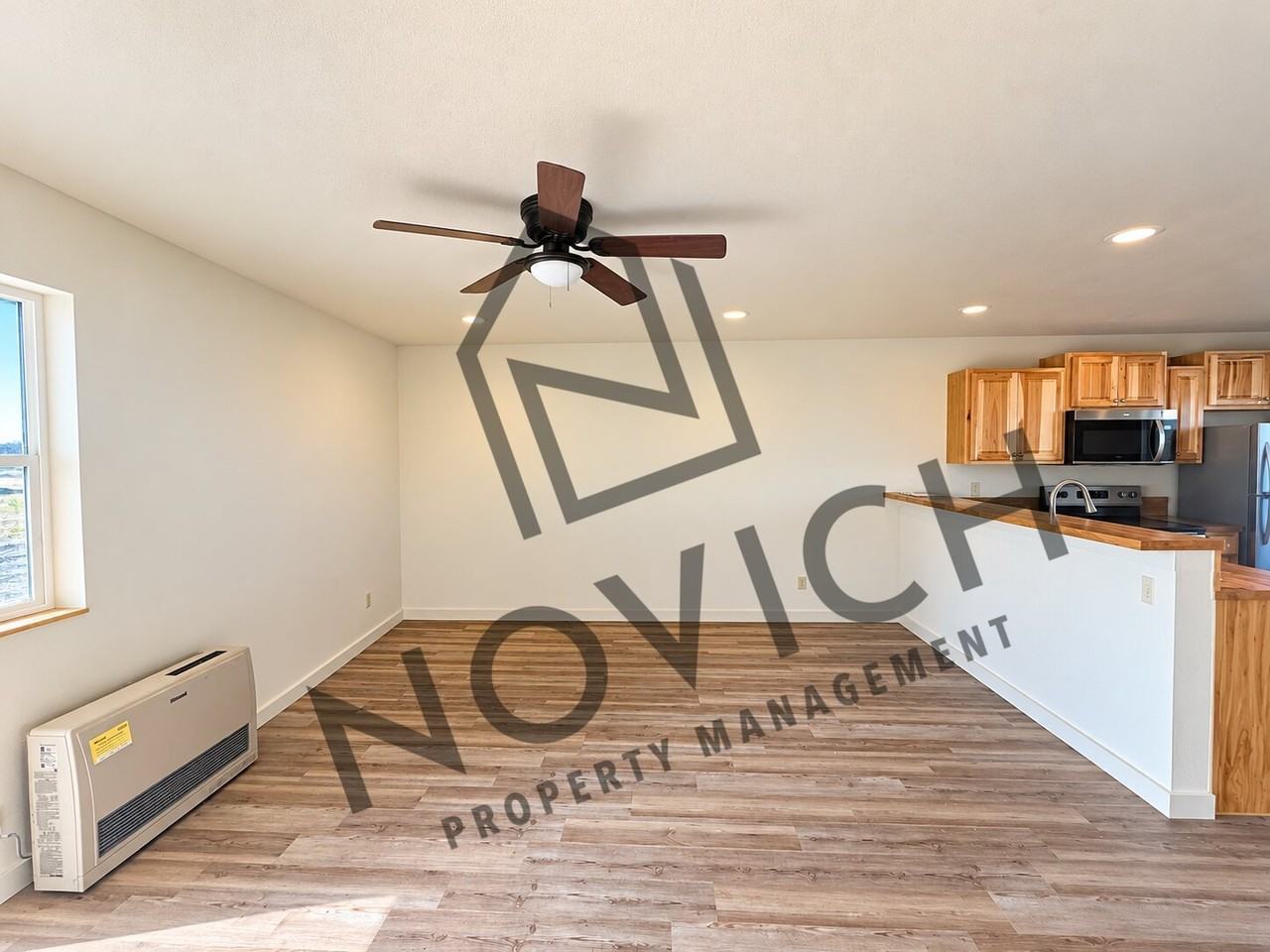 4 Britton Way - Photo 3 of 21