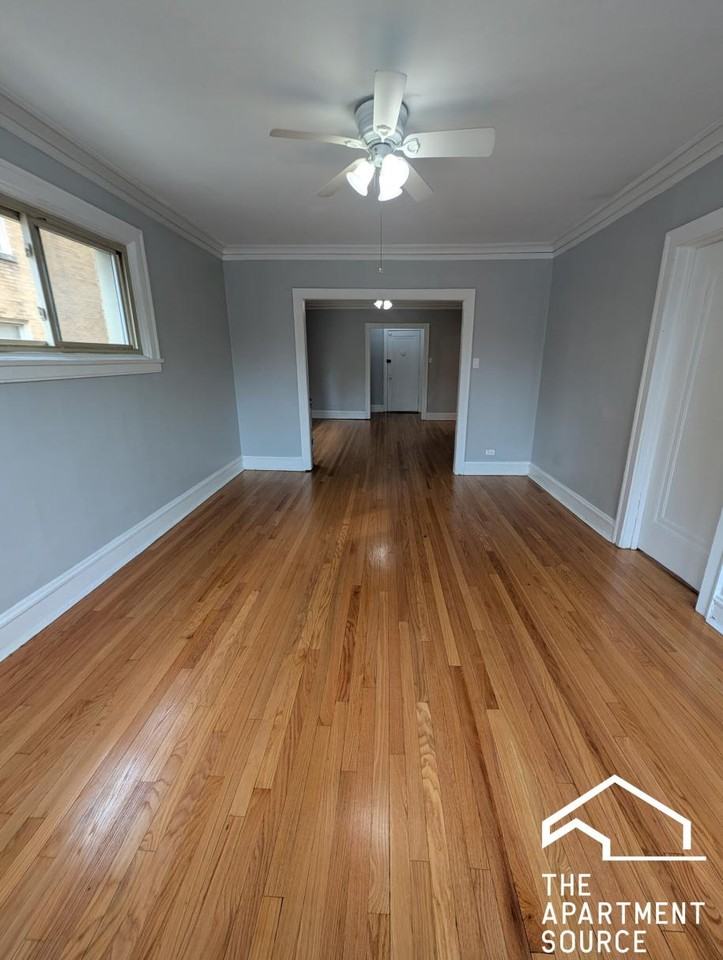 3438 W Foster Ave #2S - Photo 2 of 18