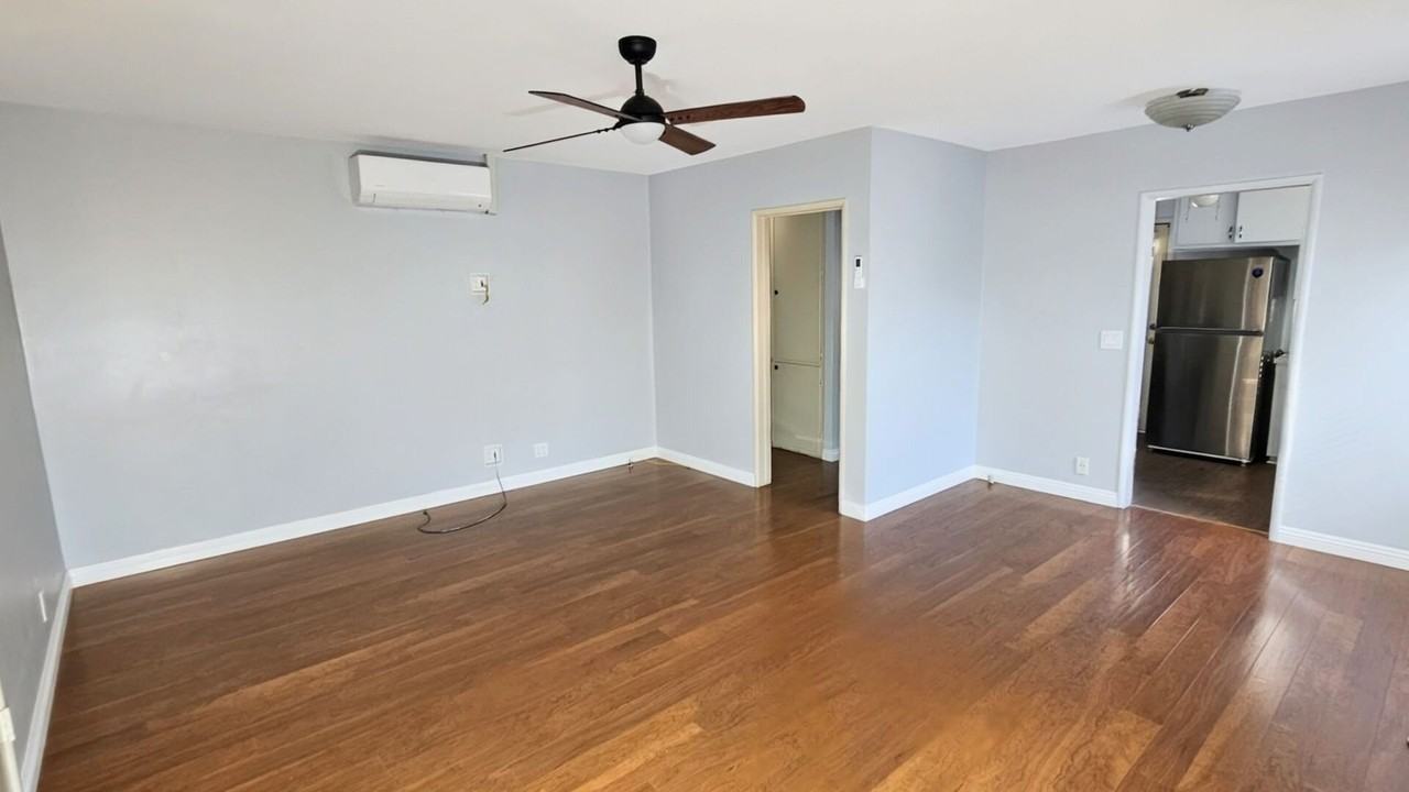 755 W Foothill Blvd - Photo 3 of 16