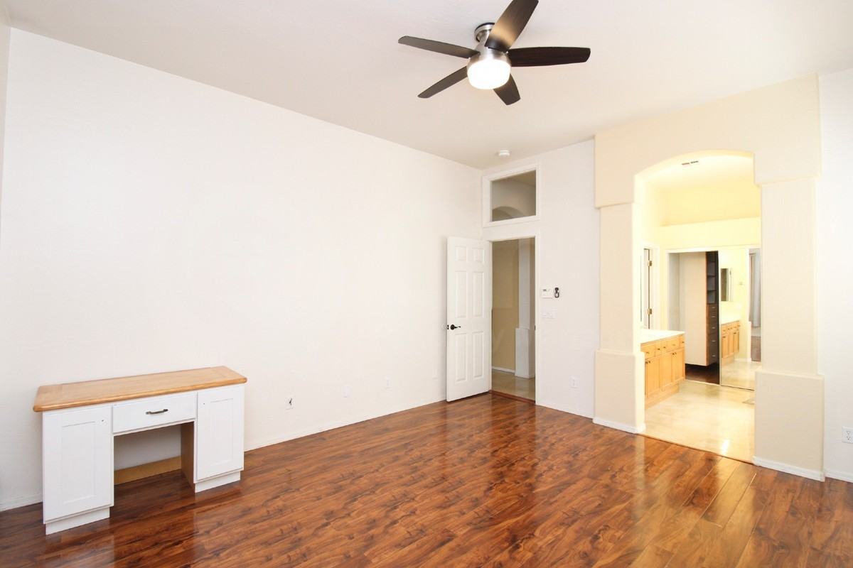 2113 W Megan St - Photo 6 of 16