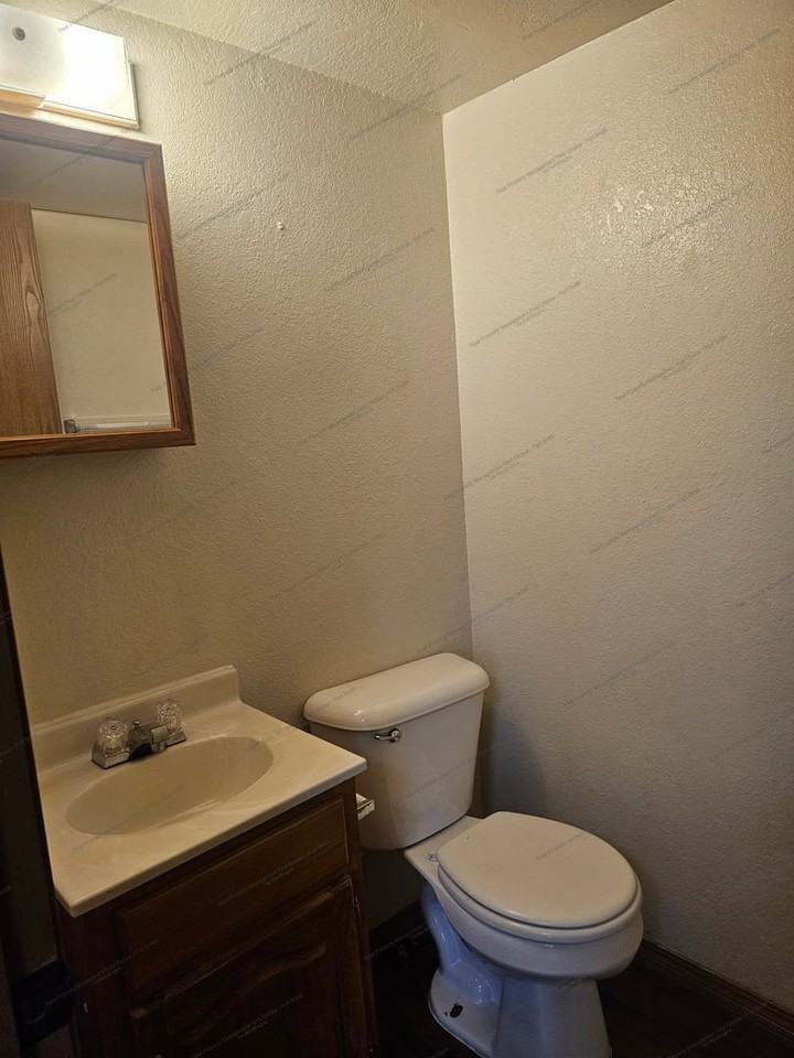 50 Cedar Creek Ct #7 - Photo 5 of 13