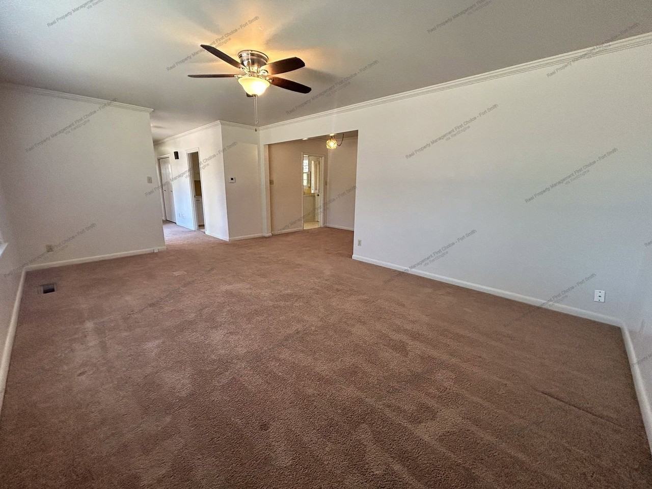 1604 S 25th St - Photo 7 of 25