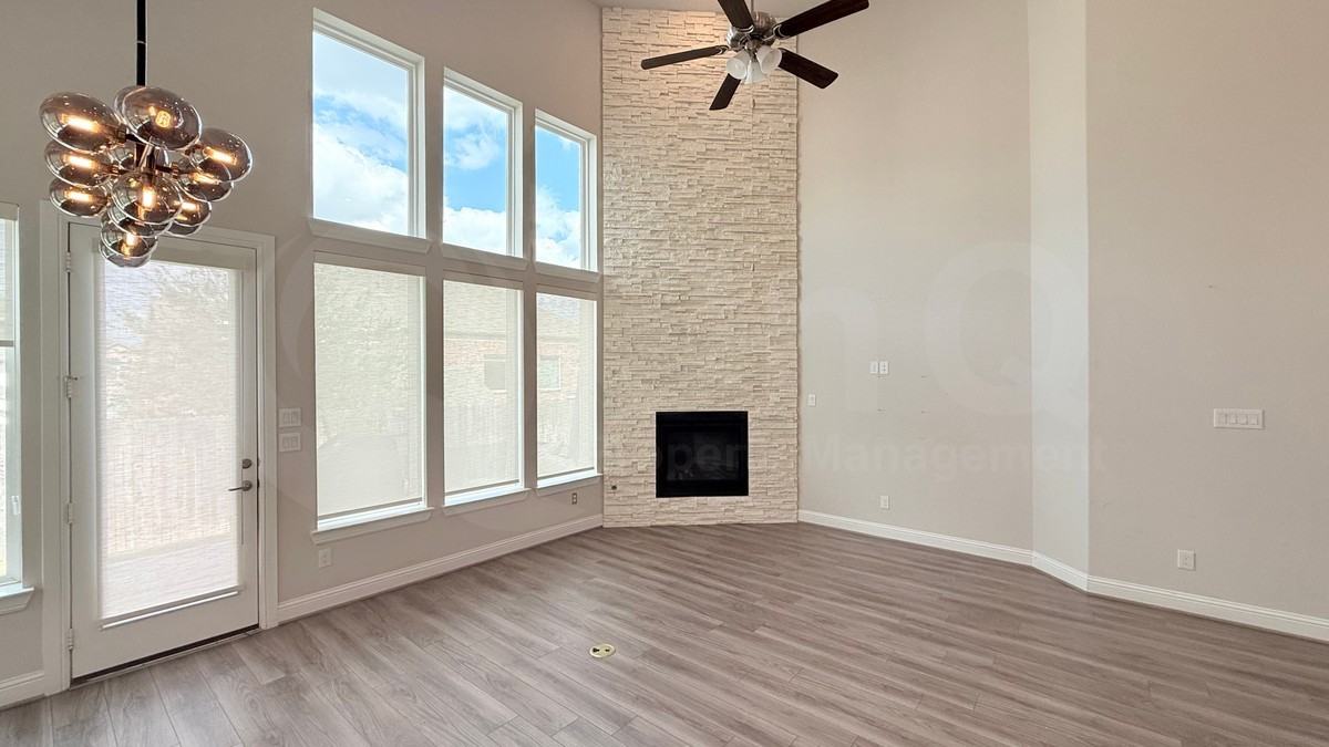 315 Chandan Way - Photo 7 of 24