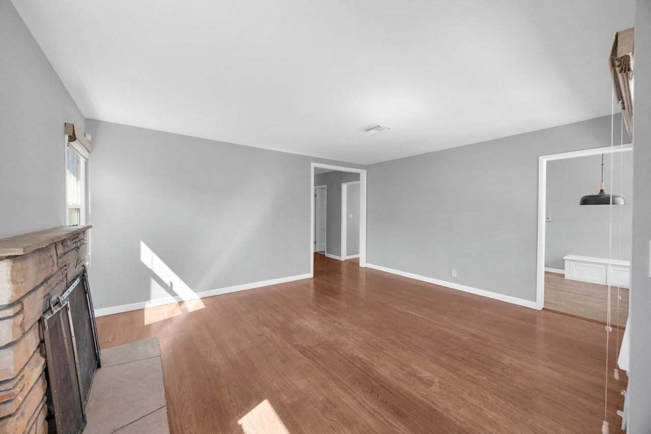 456 N Batavia St #SH - Photo 2 of 27