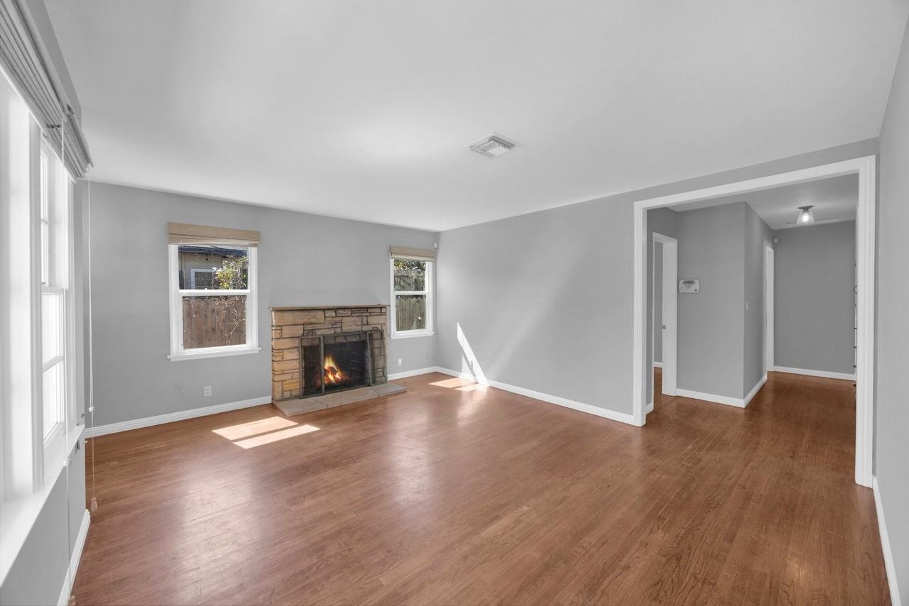 456 N Batavia St #SH - Photo 3 of 27