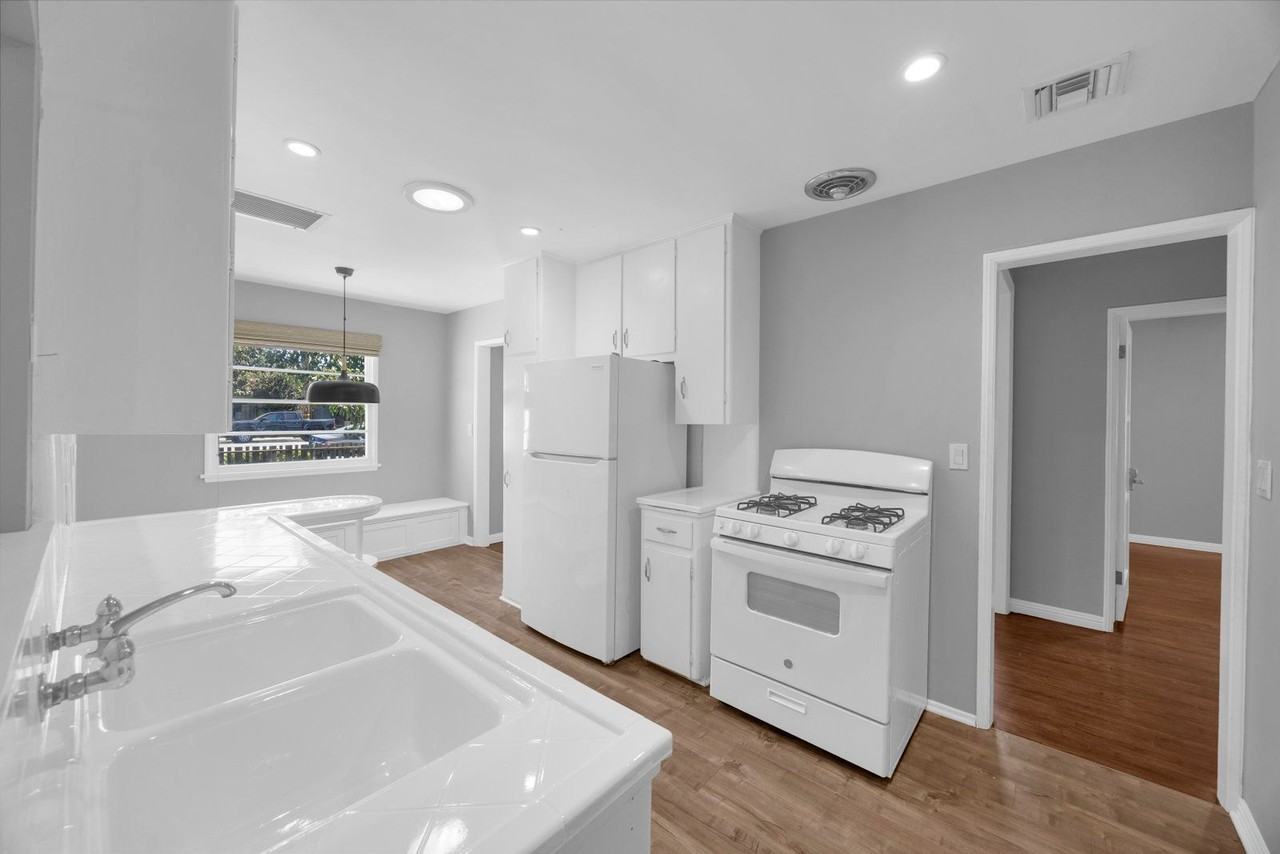456 N Batavia St #SH - Photo 6 of 27