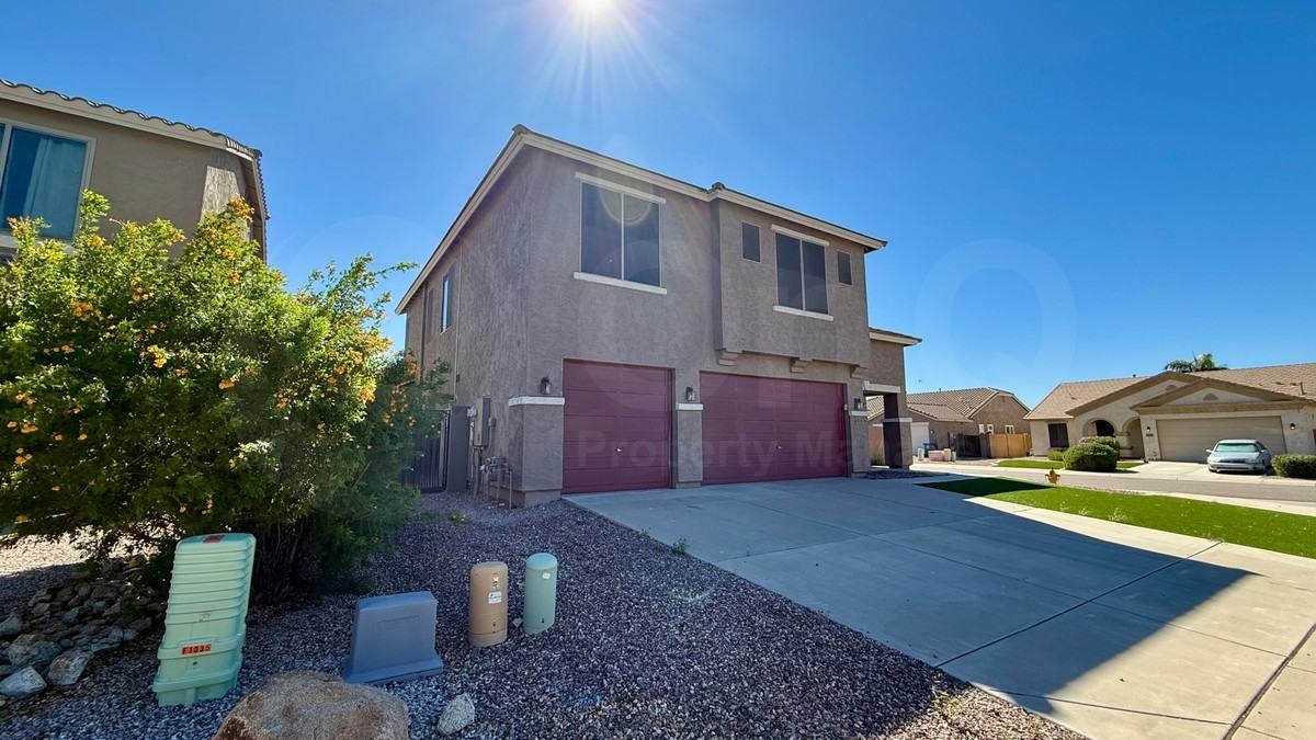 1035 E Harvest Rd - Photo 3 of 27