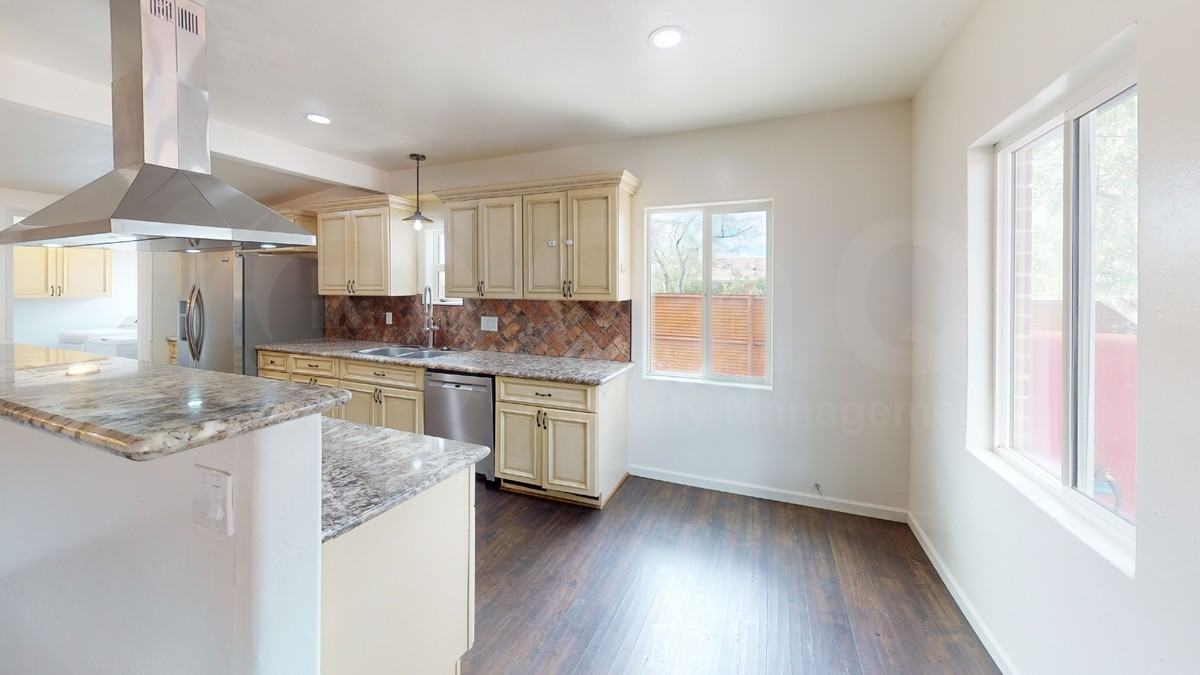 2570 E Lester St - Photo 6 of 27