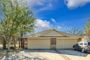 featured image of 1301 Ravenwood Dr