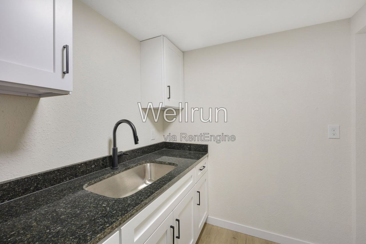 604 Oakdale Ave #3 - Photo 6 of 20
