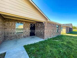 featured image of 460 Clark St