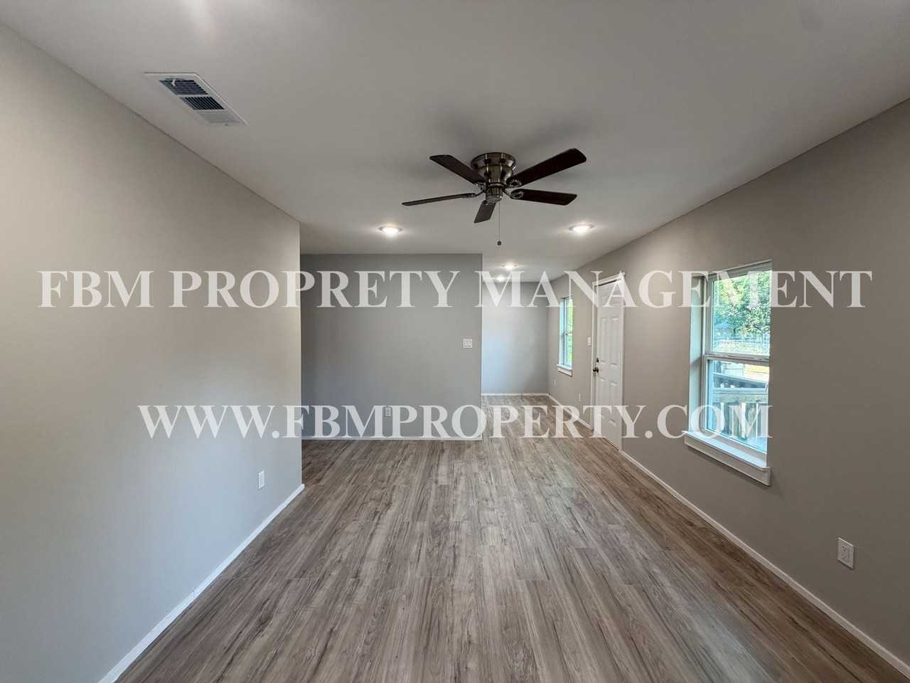 103 E Allyn Ave - Photo 3 of 14