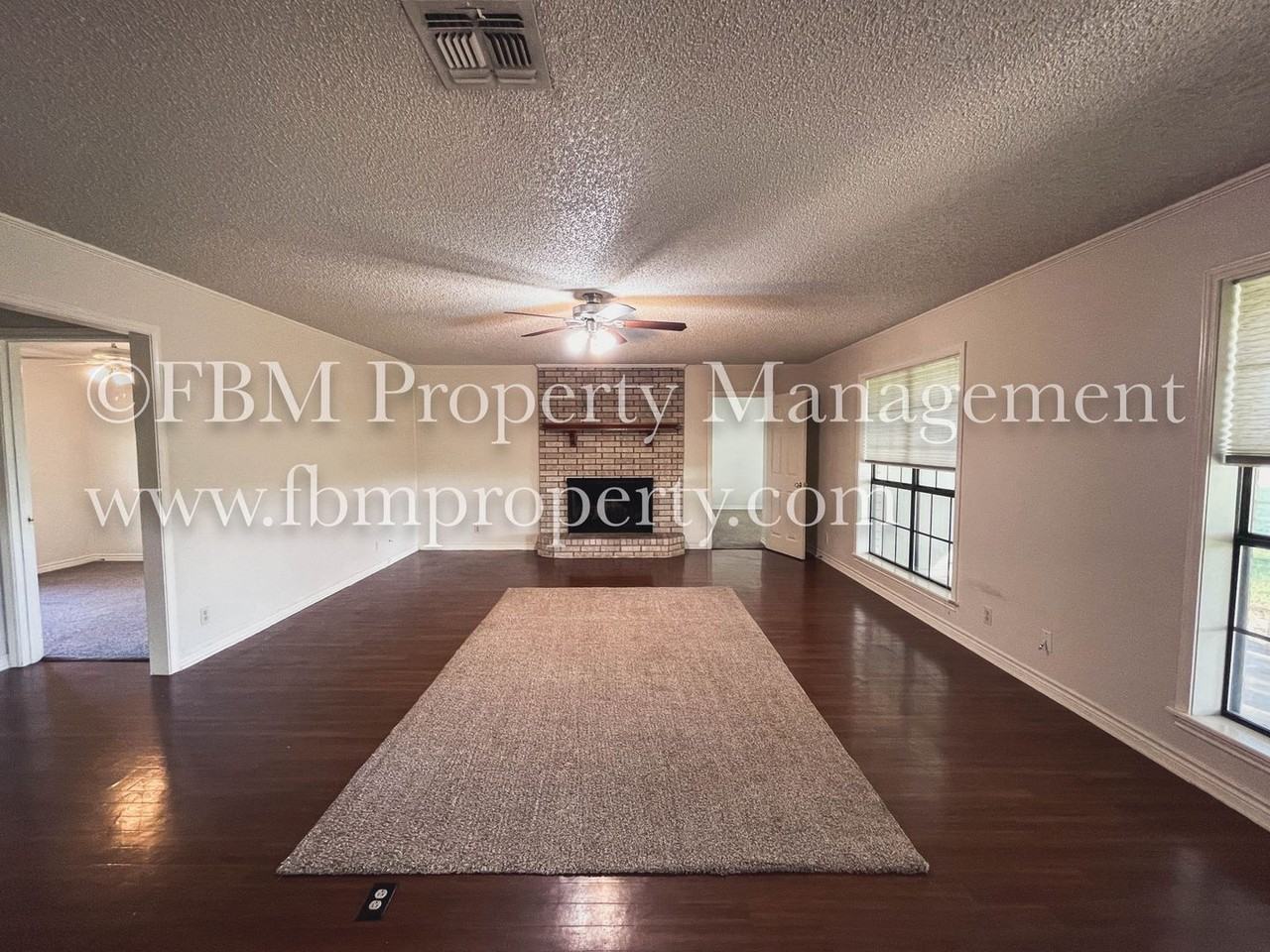 8217 Se County Road 1020 - Photo 4 of 21