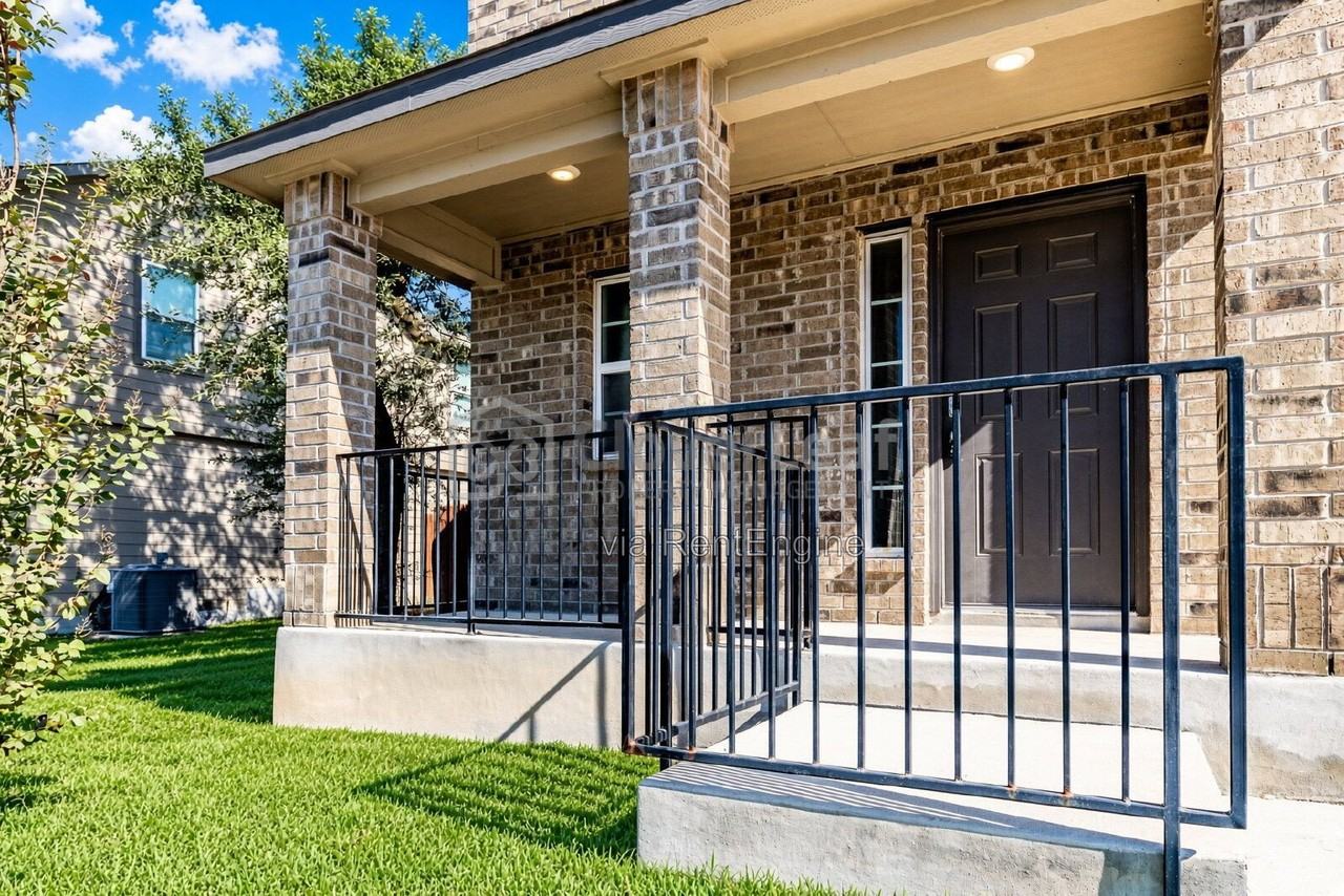 3541 Copper Riv - Photo 4 of 38