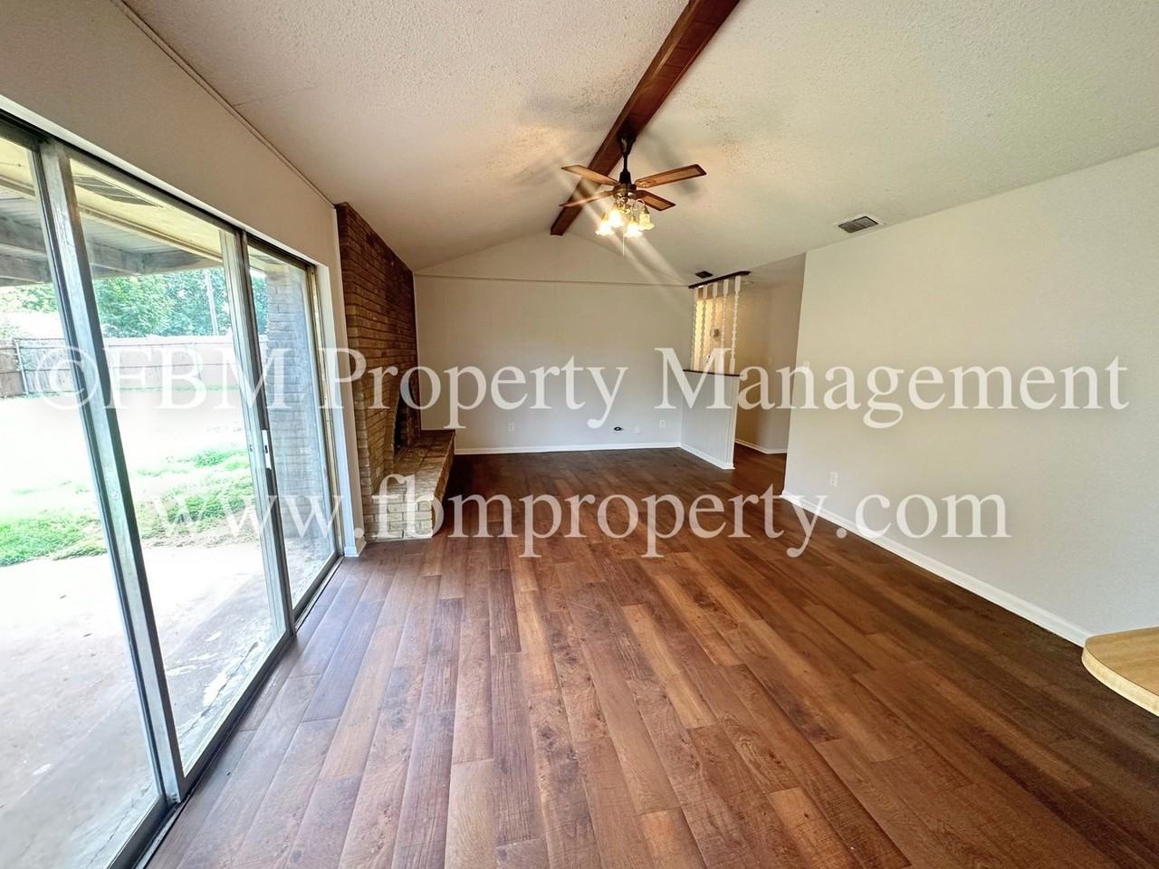 1708 Meadow Ln - Photo 5 of 21