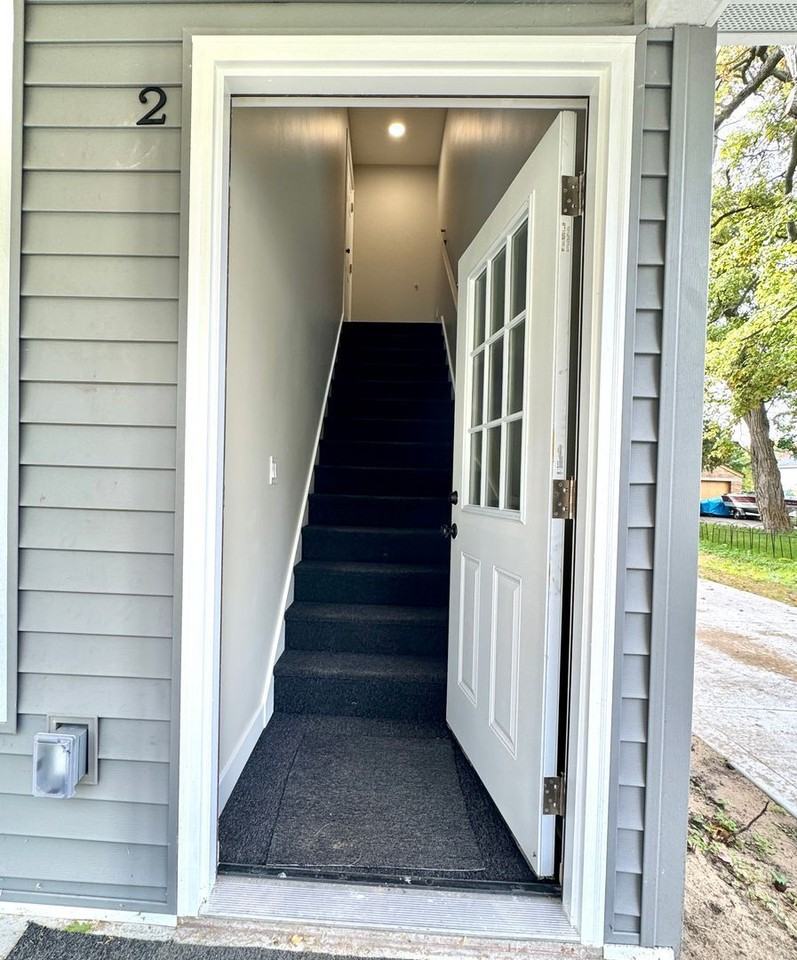 619 Amity Ave #2 - Photo 3 of 17