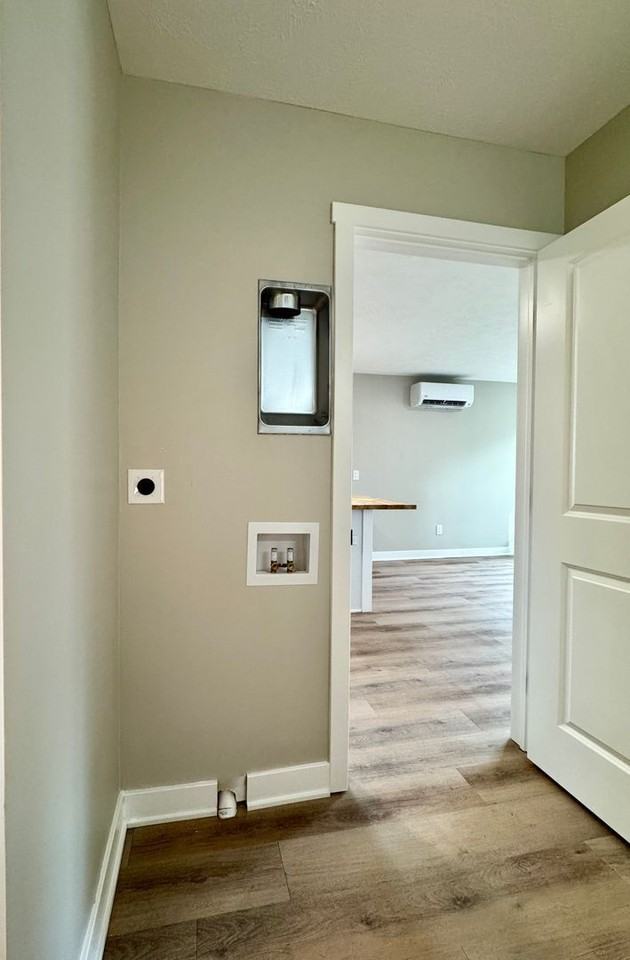 629 Amity Ave - Photo 5 of 7