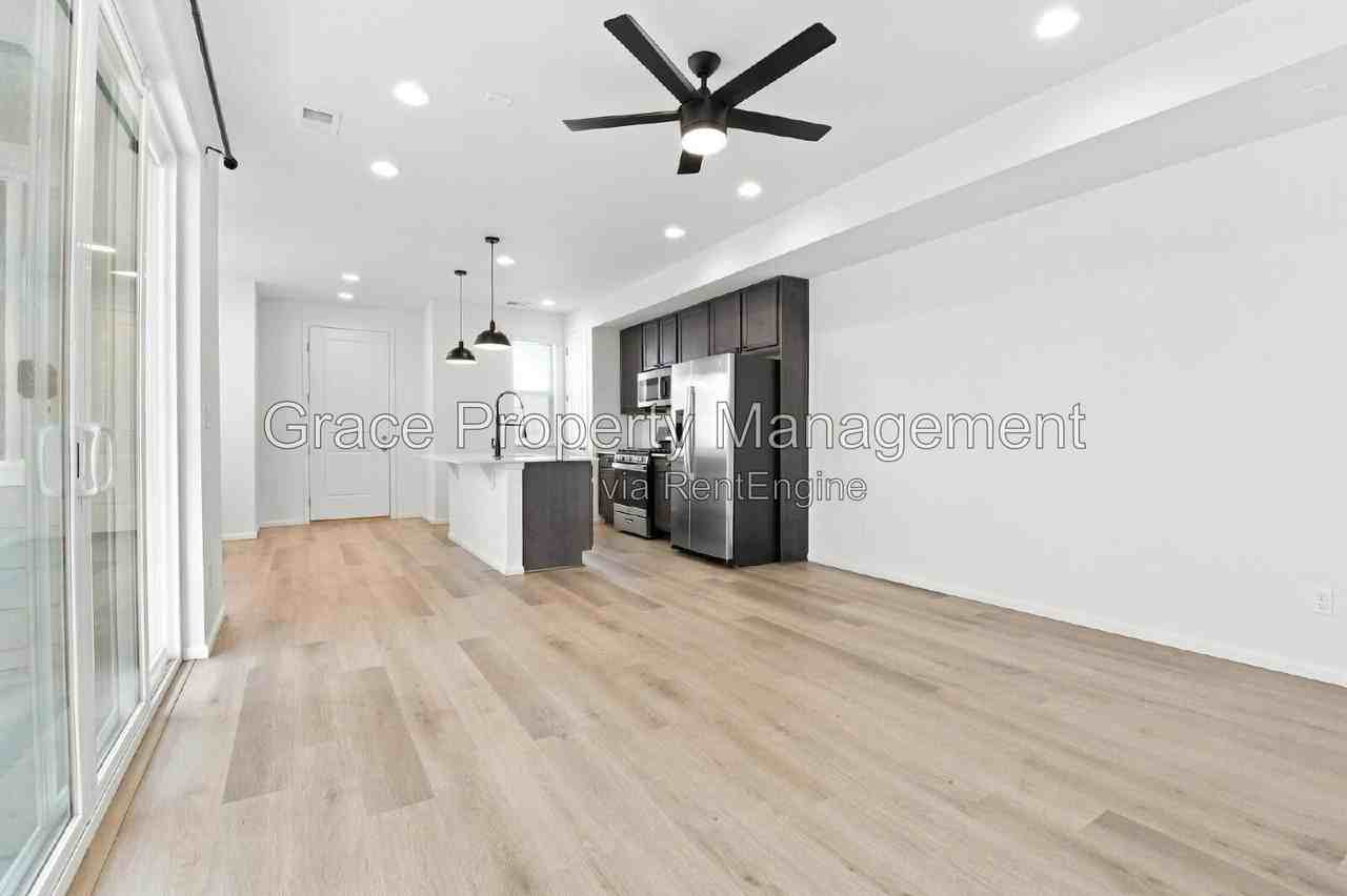 6153 Two Leaf Dr - Photo 4 of 44