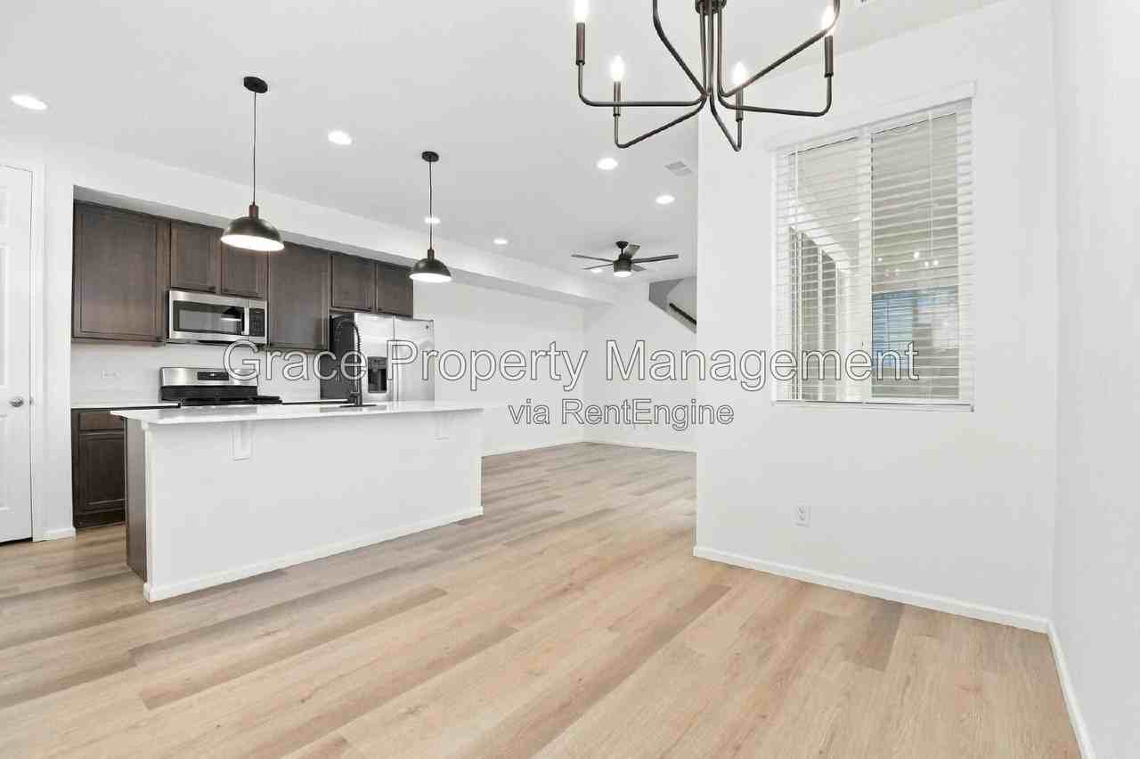 6153 Two Leaf Dr - Photo 6 of 44
