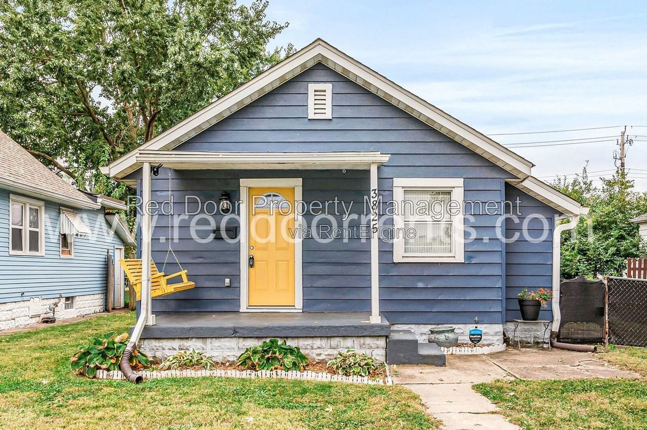 3825 E 11th St - Photo 2 of 27