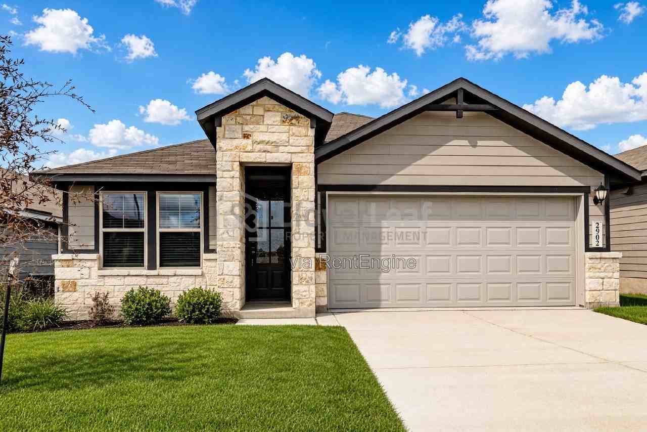2902 Clemente Way