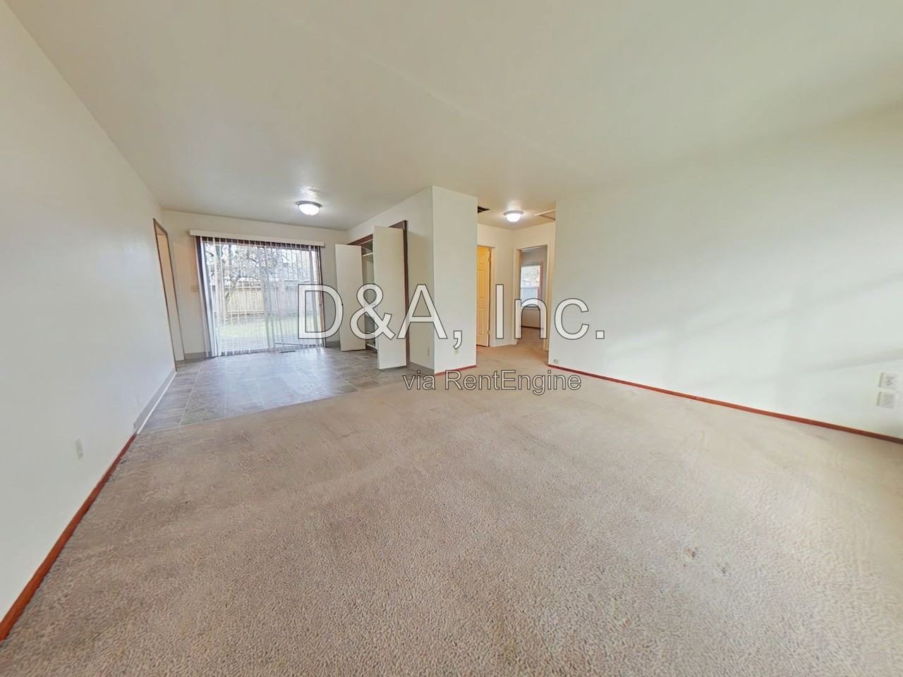 836 Nw 34th St - Photo 3 of 13